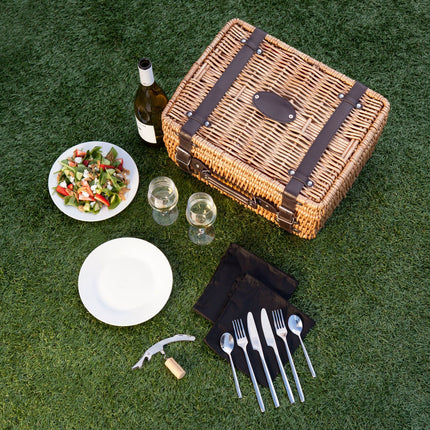 Champion Picnic Basket