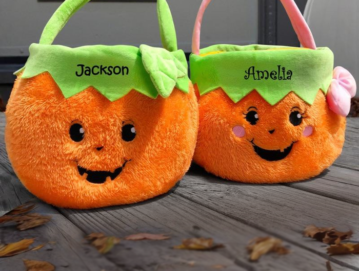 <h1>Personalize Your<br/><strong>HALLOWEEN!</strong></h1>