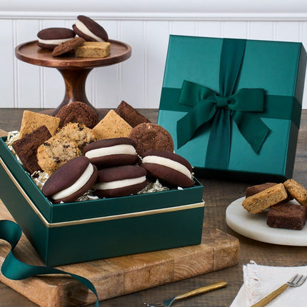 'Tis The Season Bakery Gift Box - Medium