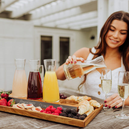 Cava Wine Tasting Kit with 4 Glass Carafes