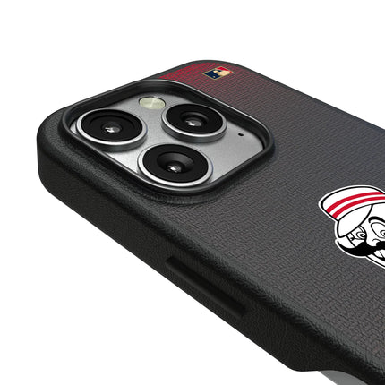 Cincinnati Reds 1953-1967 - Cooperstown Collection Linen MagSafe Compatible Phone Case for Apple iPhone