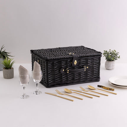 Classic Picnic Basket for Two
