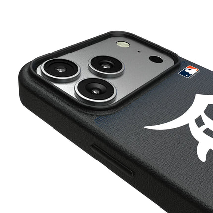Detroit Tigers Linen MagSafe Compatible Phone Case for Apple iPhone