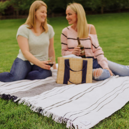 Montecito Picnic Blanket with Harness