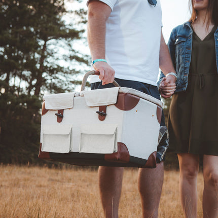 Pioneer Picnic Basket