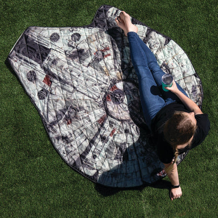 Star Wars Millennium Falcon - Blanket in a Bag