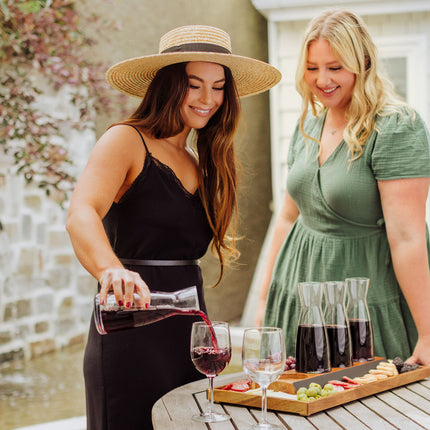 Cava Wine Tasting Kit with 4 Glass Carafes