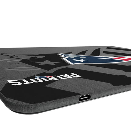 New England Patriots Monocolor Tilt 15-Watt Wireless Charger and Mouse Pad