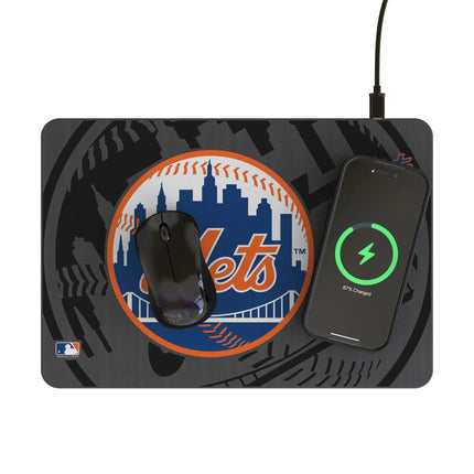 New York Mets Monocolor Tilt 15-Watt Wireless Charger and Mouse Pad