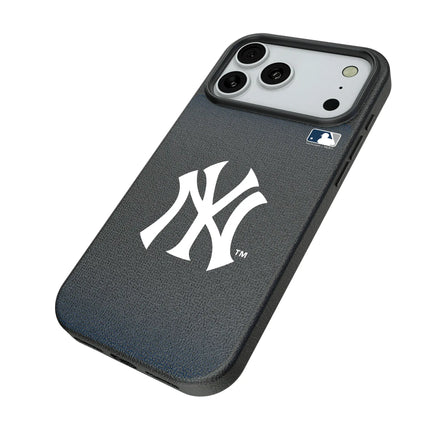 New York Yankees Linen MagSafe Compatible Phone Case for Apple iPhone