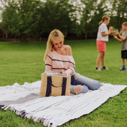 Montecito Picnic Blanket with Harness