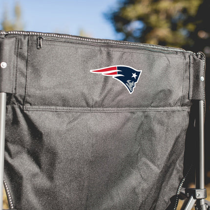 New England Patriots Logo - Big Bear XXL Camping Chair with Cooler