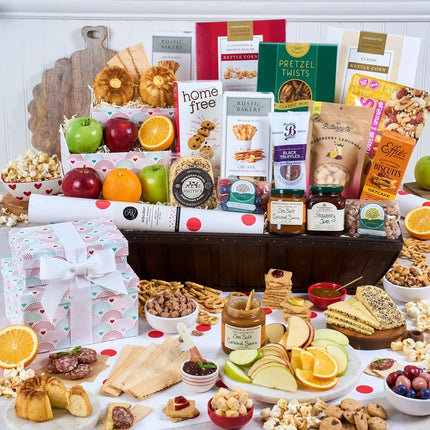 'Signature Series' Fruit and Gourmet Gift Basket