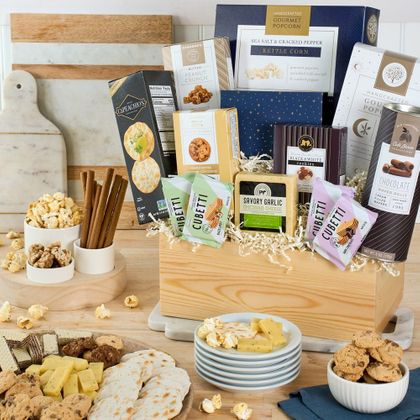 Snack & Chocolate Gift Basket - Classic