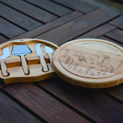 Winnie the Pooh - Circo Cheese Cutting Board & Tools Set