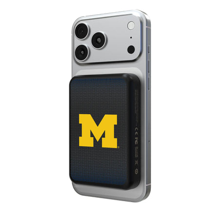 University of Michigan Wolverines Linen Wireless Mag Power Bank