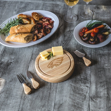 Philadelphia Eagles - Brie Cheese Cutting Board & Tools Set