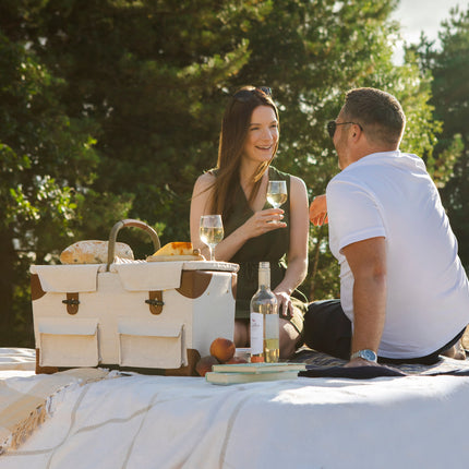 Pioneer Picnic Basket