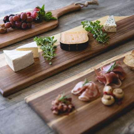 Artisan 18" Acacia Charcuterie Board