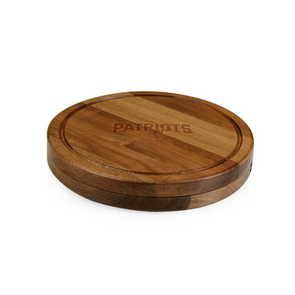 New England Patriots - Acacia Circo Cheese Cutting Board & Tools Set